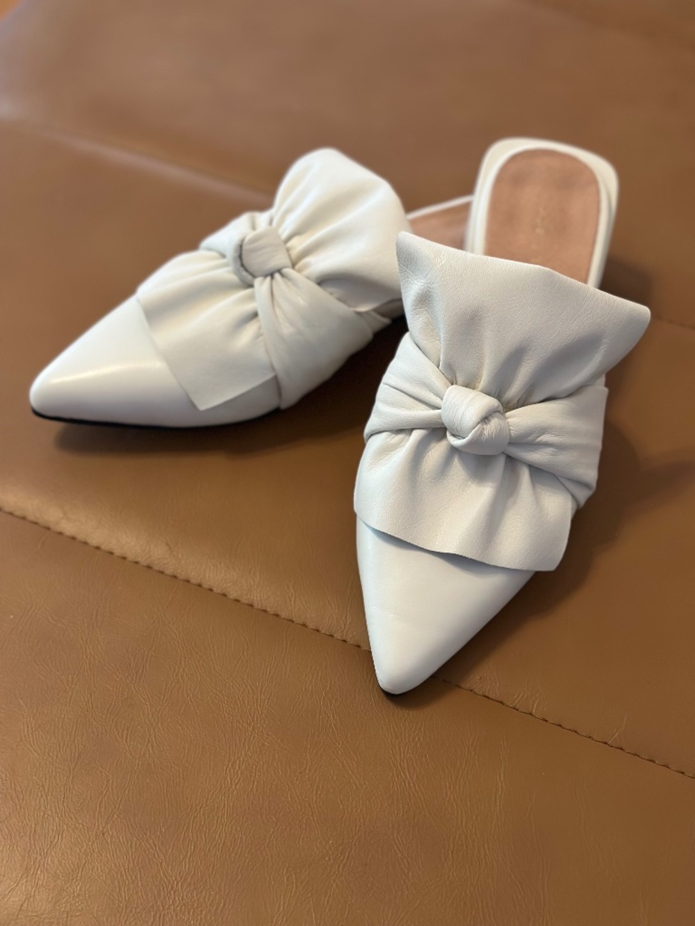 ALL BLACK brand Creamy white mules